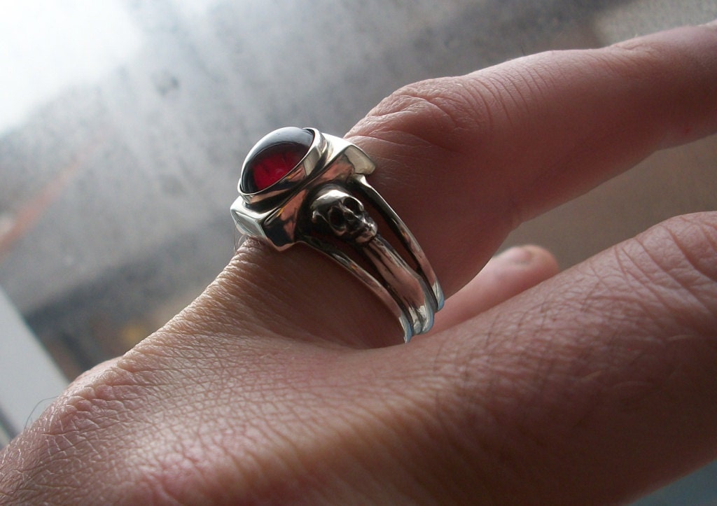 Skull engagement ring - Sterling Silver Dark Gothic Skull Engagement Ring with Red Garnet - Love to Death Ring -  ALL SIZES