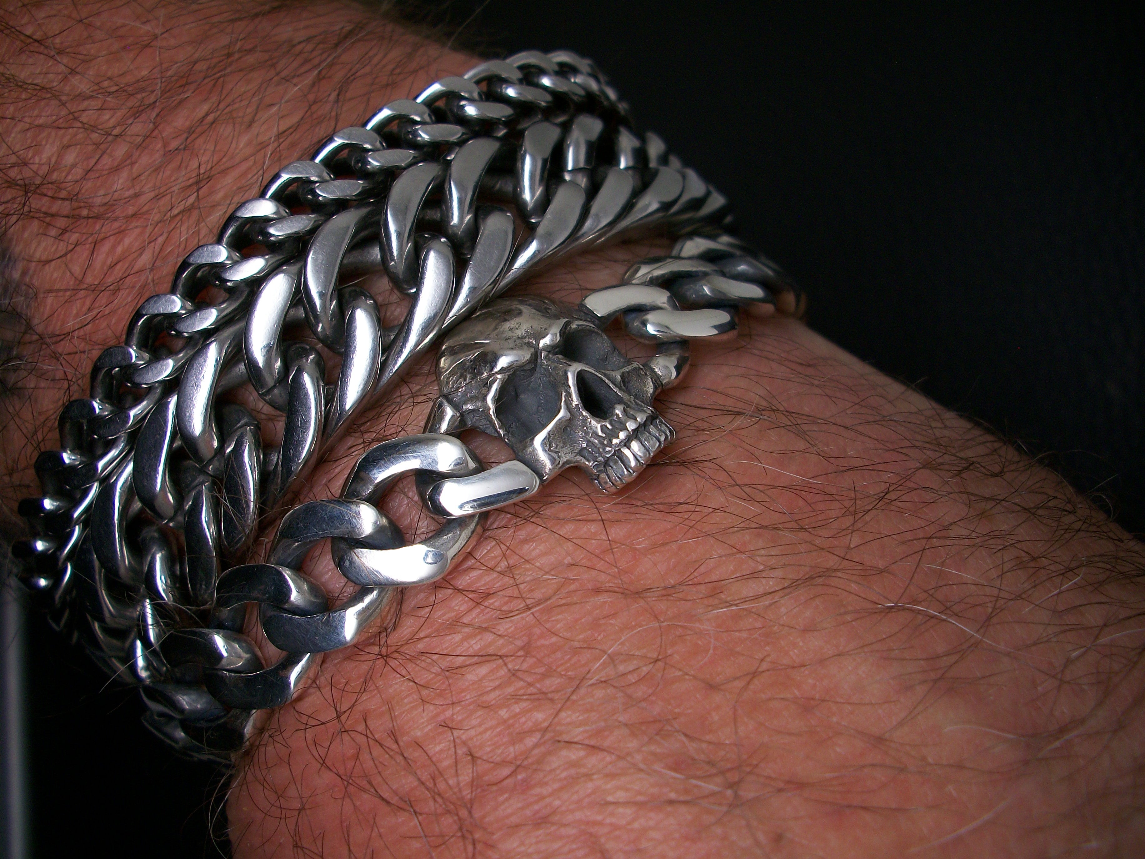 Skull Bracelet, Sterling Silver Skull Bracelet, Silver Cuban Link, Lobster closure, Half Jaw Skull, Medium Silver Chain, Silveralexa