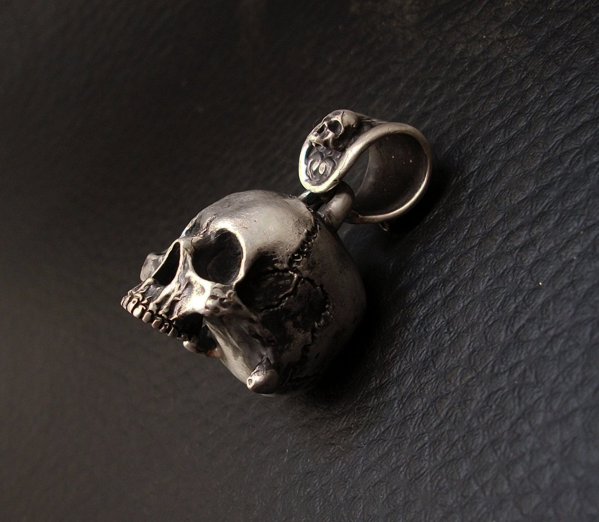 Skull Pendant, Sterling Silver skull Pendant, Heavy 40 grams Skull Pendant, Sterling Silver skull Pendant, Heavy 40 grams
