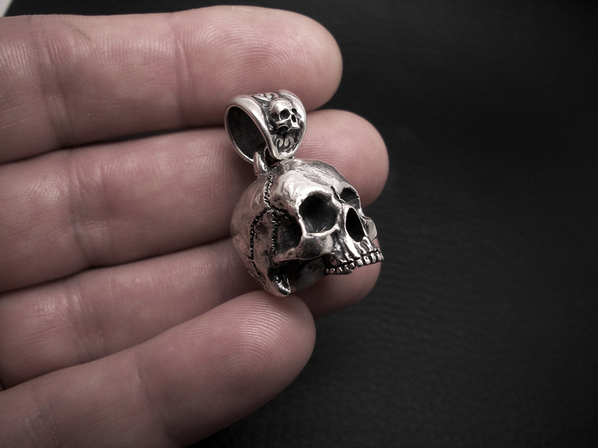 Skull Pendant, Sterling Silver skull Pendant, Heavy 40 grams