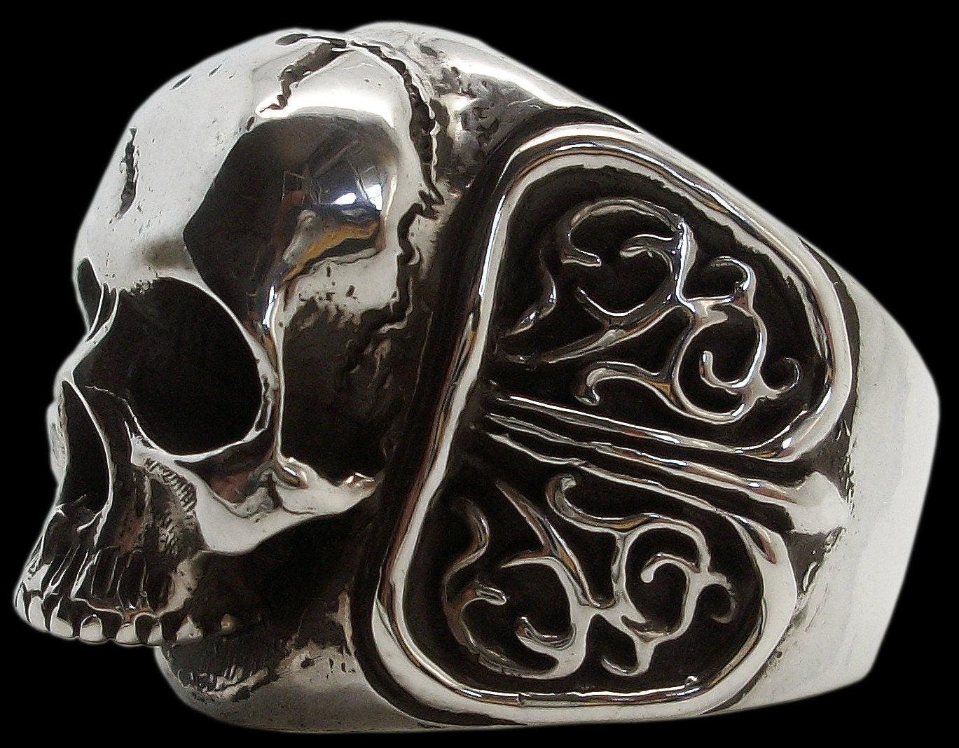Skull ring - Sterling Silver Skull Ring Flourishes -  ALL SIZES