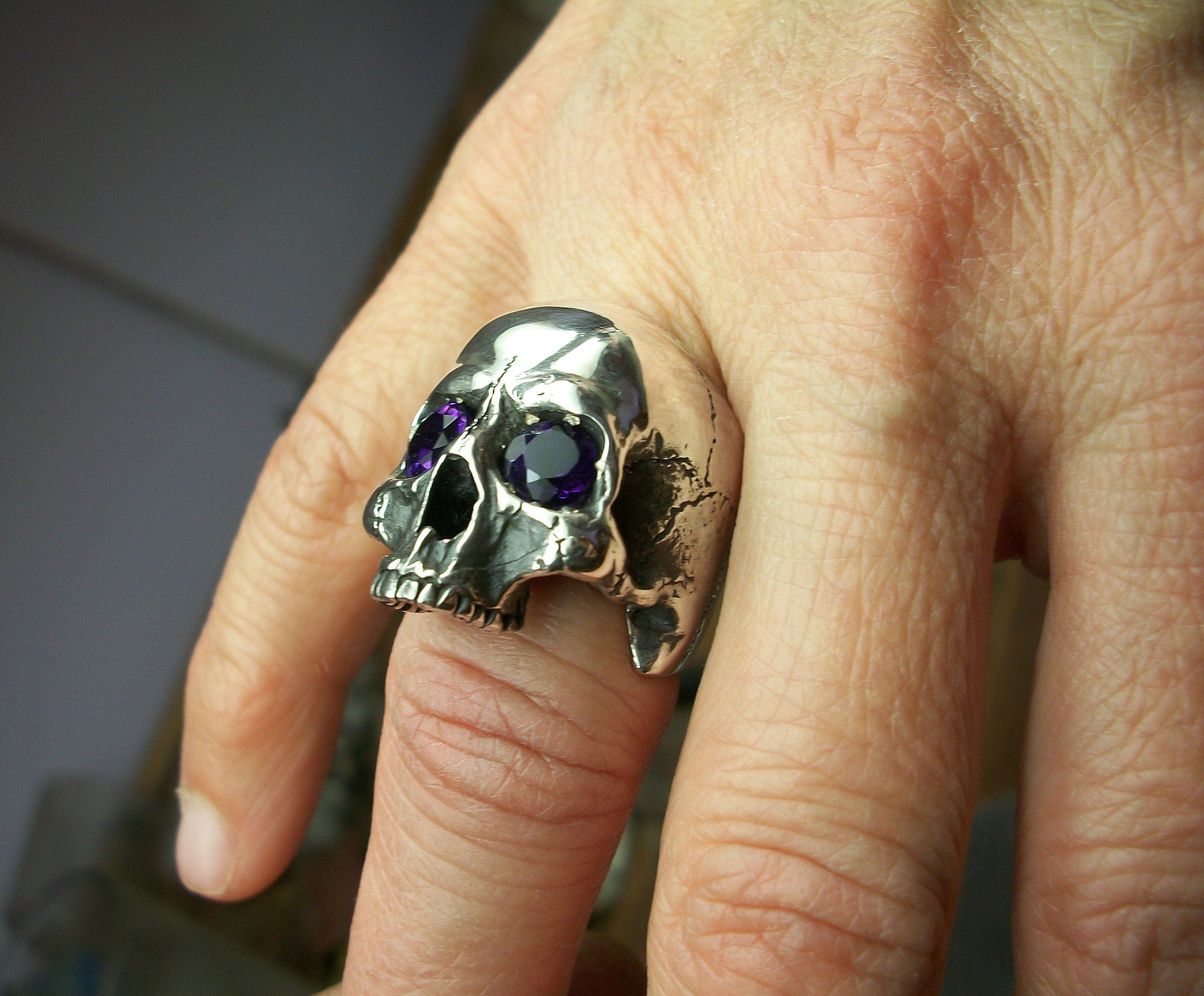 Skull ring - Sterling Silver Anatomical Keith Richards Skull Ring