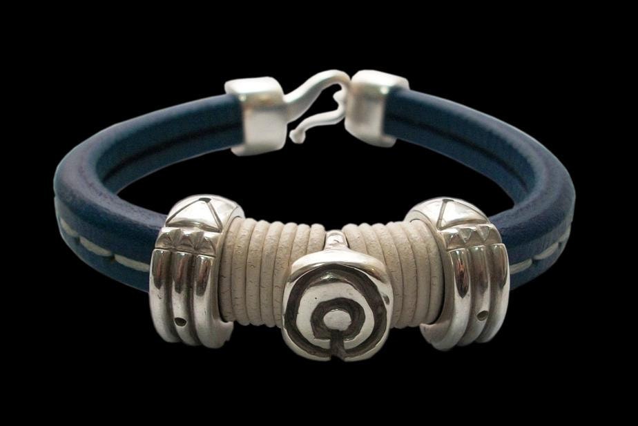 Atlantis bracelet - Sterling silver and italian Leather Bracelet - Mini Atlantis Ring Beads -