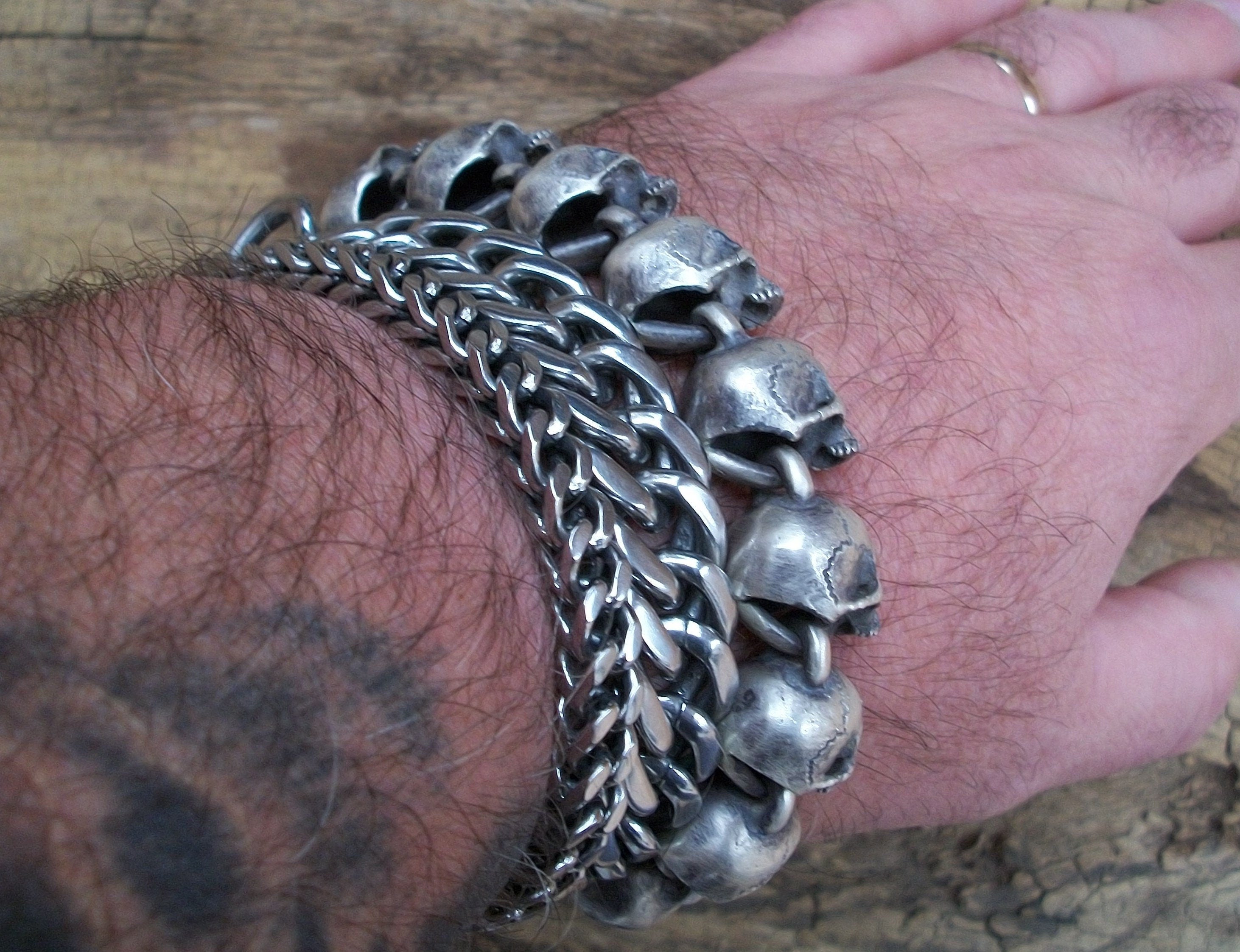 Skull Bracelet - Sterling Silver Huge skull bracelet Toggle bone closure.