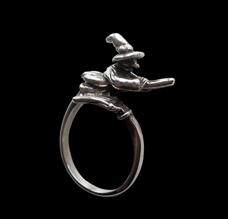 Witch ring - Sterling Silver Witch Ring - Power and Magic - All sizes